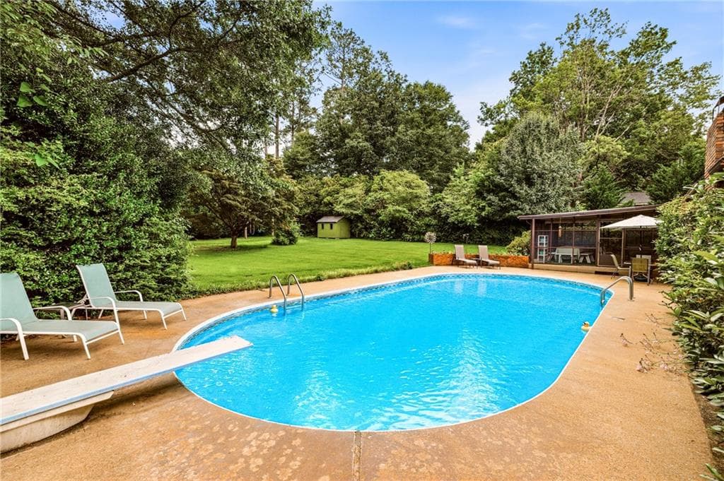 4 bedroom, 3 bathroom, 2,316 sq ft single family residence sold at 1833 Poinsettia Drive, Marietta, GA 30062