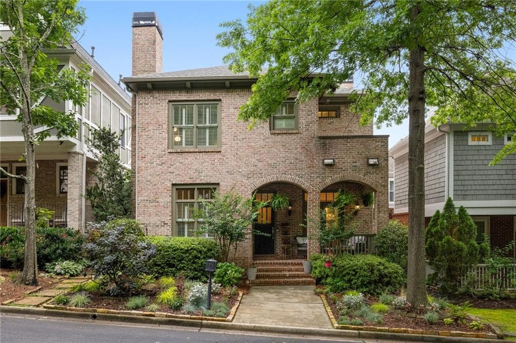 3 bedroom, 3 bathroom, 2,592 sq ft single family residence sold at 401 Sutherland Place, Atlanta, GA 30307