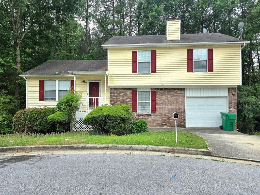 3 bedroom, 2 bathroom, 1,880 sq ft single family residence for sale at 3163 Aberdeen Way, Lithonia, GA 30038