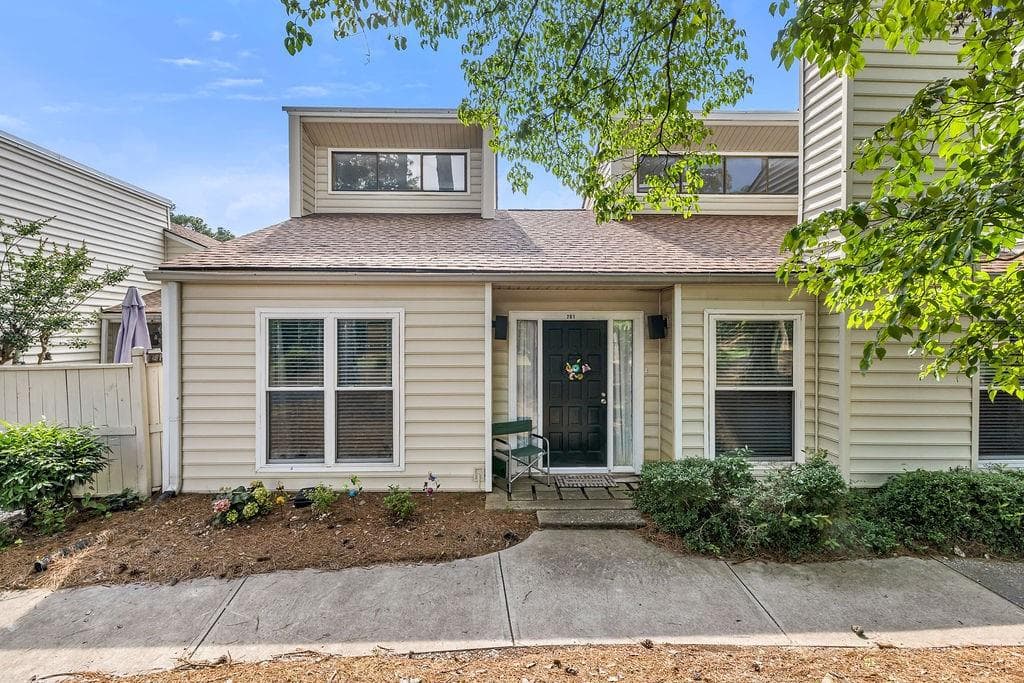 2 bedroom, 2 bathroom, 1,466 sq ft townhouse sold at 701 SERRAMONTE Drive, Marietta, GA 30068