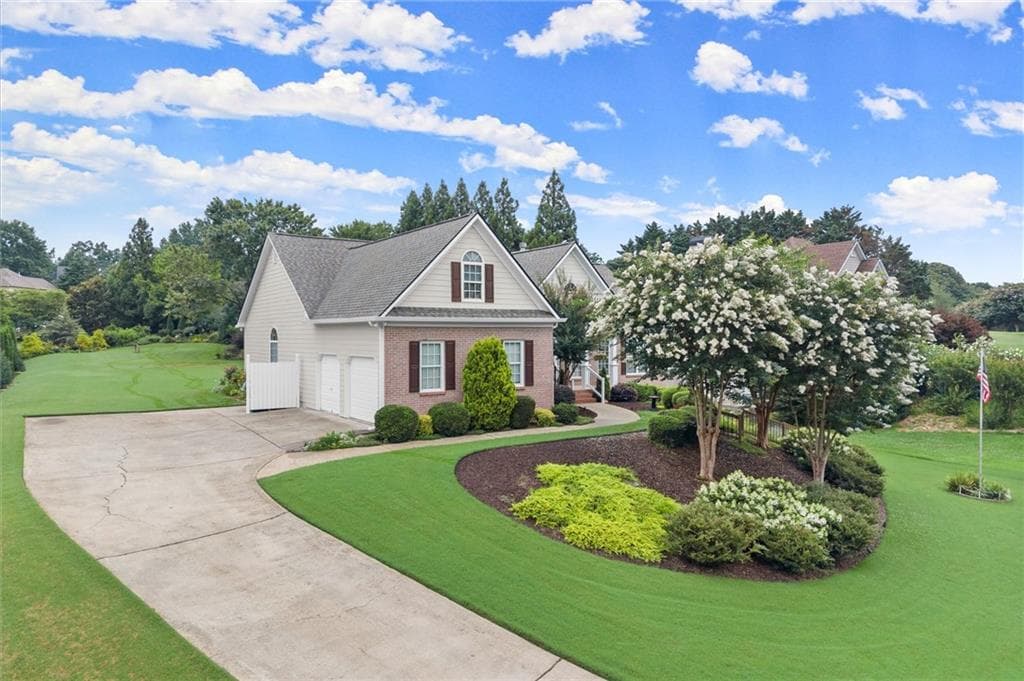 3 bedroom, 3 bathroom, 3,451 sq ft single family residence sold at 242 Lingefelt Lane, Canton, GA 30115