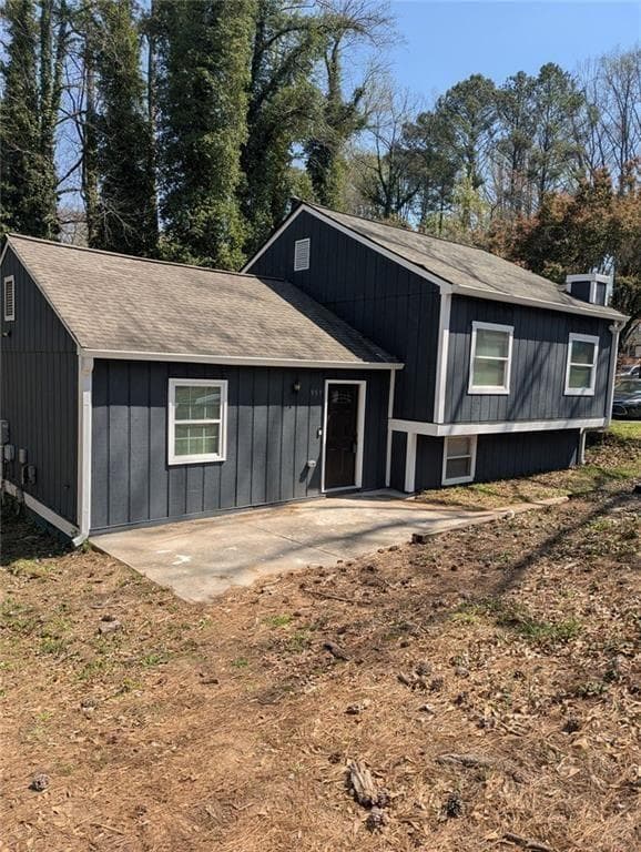 3 bedroom, 2 bathroom, 1,668 sq ft single family residence sold at 957 Hemingway Road, Stone Mountain, GA 30088