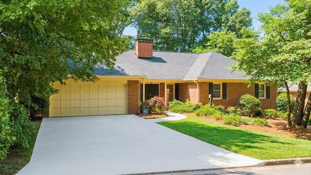 3 bedroom, 3 bathroom, 2,038 sq ft single family residence sold at 2792 Livsey Drive, Tucker, GA 30084
