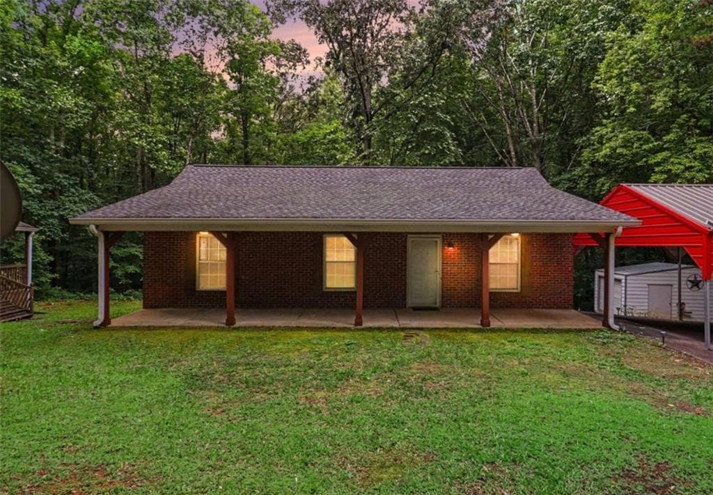 2 bedroom, 1 bathroom, 1,000 sq ft single family residence sold at 175 Gilley Road, Carrollton, GA 30116