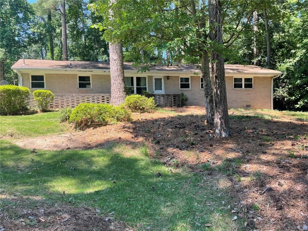 3 bedroom, 2 bathroom, 1,550 sq ft single family residence sold at 4252 Clydes Court, Tucker, GA 30084