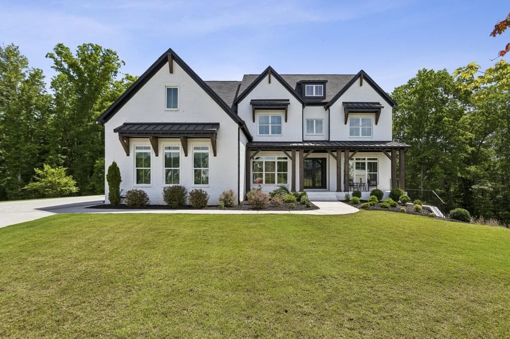6 bedroom, 6 bathroom, 6,521 sq ft single family residence for sale at 423 Oakleigh Avenue, Woodstock, GA 30188