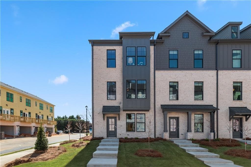 3 bedroom, 3 bathroom, 1,931 sq ft townhouse under contract at 350 Allegro Bend, Mcdonough, GA 30253
