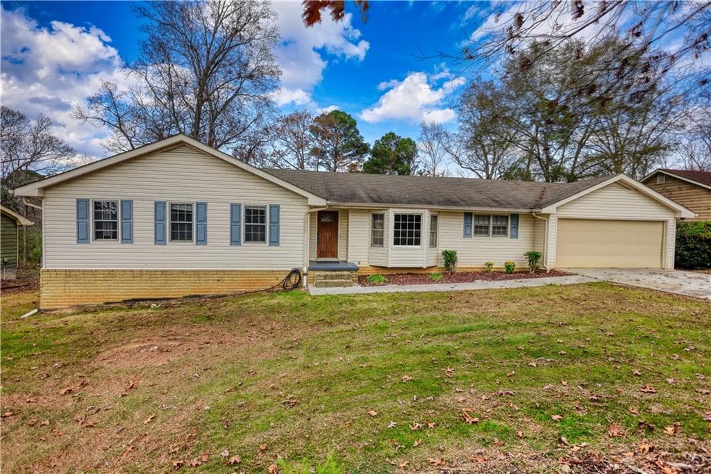 5 bedroom, 3 bathroom, 3,028 sq ft single family residence sold at 2289 Amberbrook Drive, Conyers, GA 30094