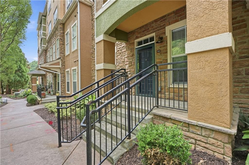 1 bedroom, 1 bathroom, 648 sq ft condominium sold at 10 Perimeter Summit Boulevard 4131, Atlanta, GA 30319