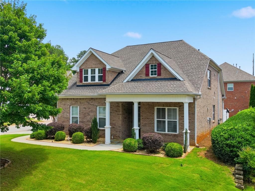 3 bedroom, 3 bathroom, 2,345 sq ft single family residence sold at 1158 Gateview Drive, Lawrenceville, GA 30046