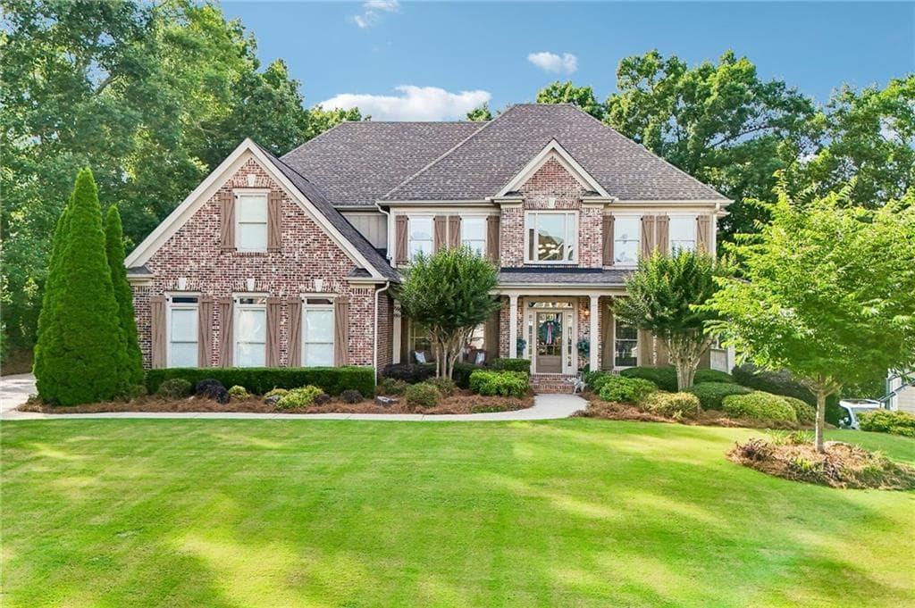 6 bedroom, 5 bathroom, 5,109 sq ft single family residence under contract at 3725 Horizon Court, Cumming, GA 30041