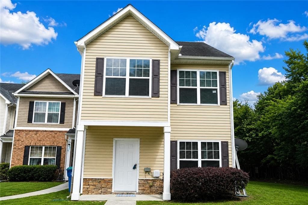 3 bedroom, 3 bathroom, 1,568 sq ft townhouse sold at 2207 Bigwood Trail, Atlanta, GA 30349