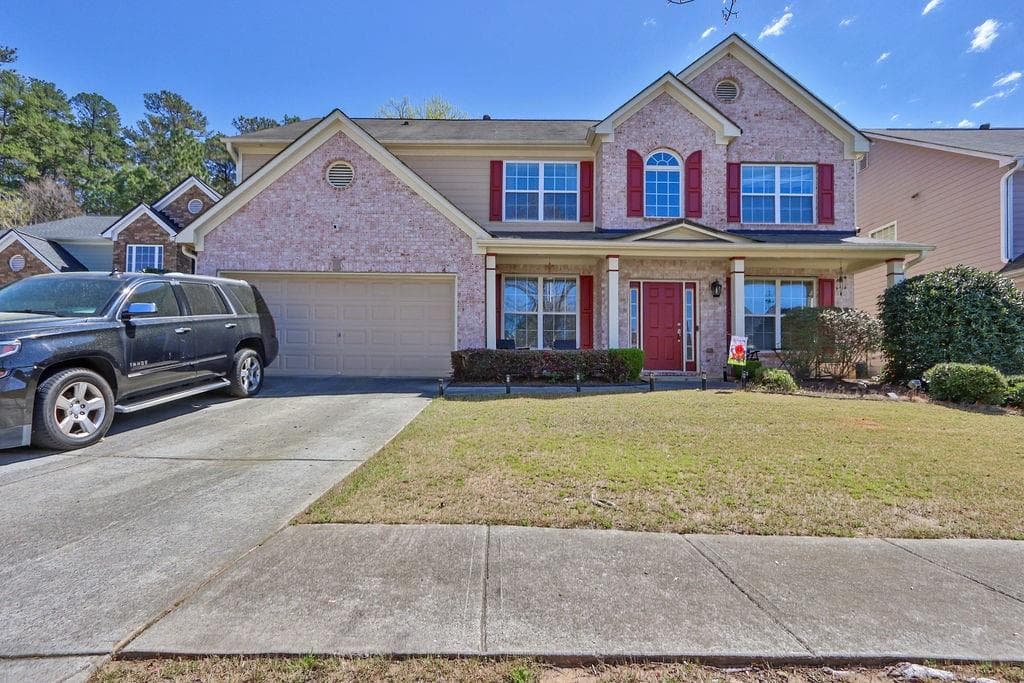 5 bedroom, 3 bathroom, 2,907 sq ft single family residence for sale at 2337 Longmont Drive, Lawrenceville, GA 30044