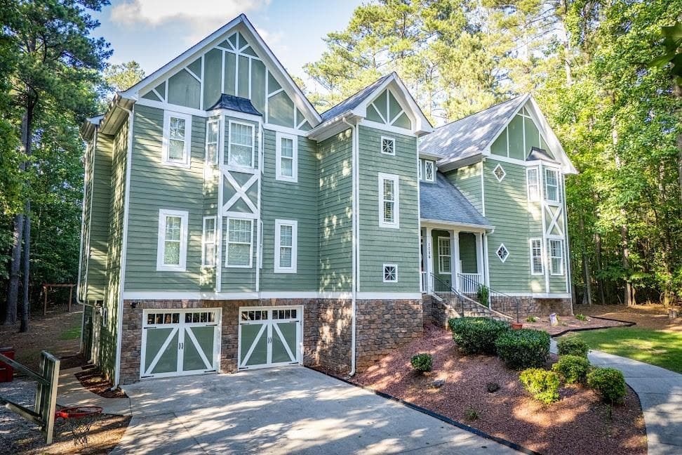 4 bedroom, 5 bathroom, 5,268 sq ft single family residence for sale at 1084 Magnolia Drive, Villa Rica, GA 30180