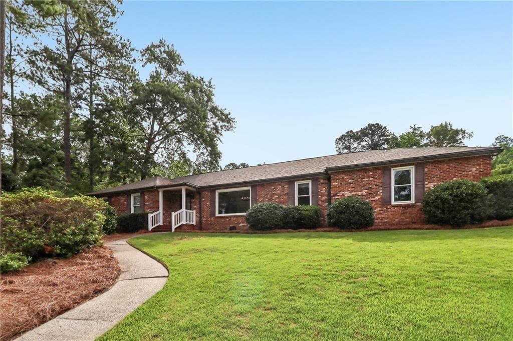 5 bedroom, 3 bathroom, 2,984 sq ft single family residence for sale at 339 Habersham Road, Augusta, GA 30907