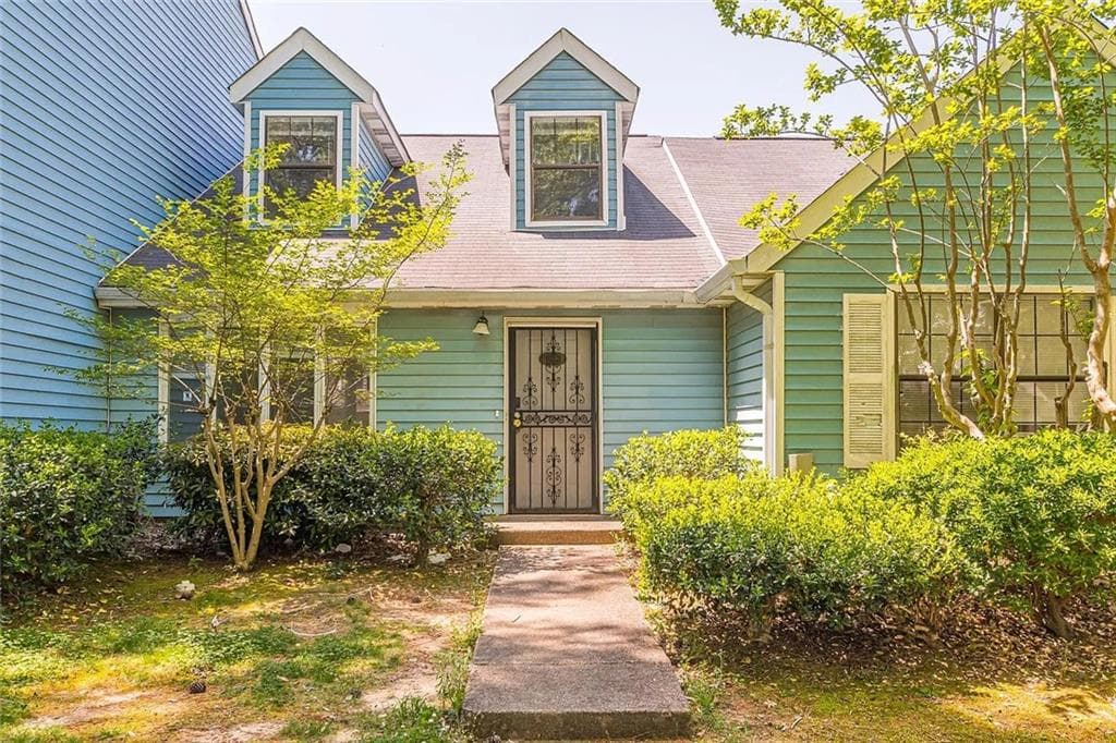 2 bedroom, 2 bathroom, 1,320 sq ft townhouse sold at 5417 Park Place, Atlanta, GA 30349