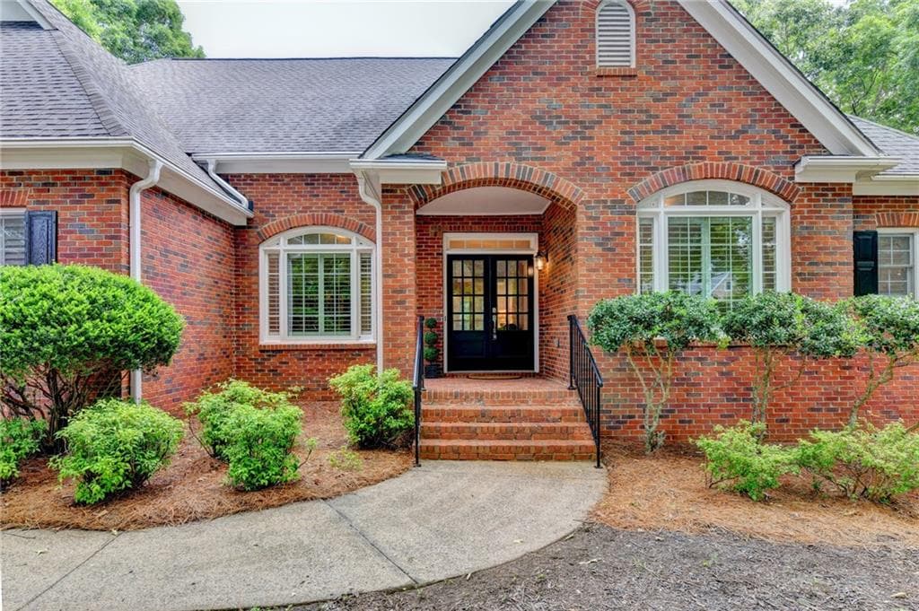 5 bedroom, 4 bathroom, 2,628 sq ft single family residence under contract at 3515 Woodbury Creek Drive, Cumming, GA 30041