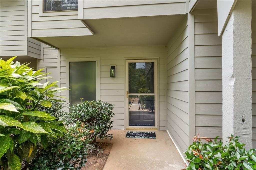 3 bedroom, 3 bathroom, 2,131 sq ft townhouse for sale at 6188 Brookwood Road, Peachtree Corners, GA 30092