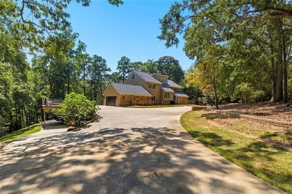 3680 Lamplighter Cove Road, Gainesville, GA 30504 — most recent listing photo