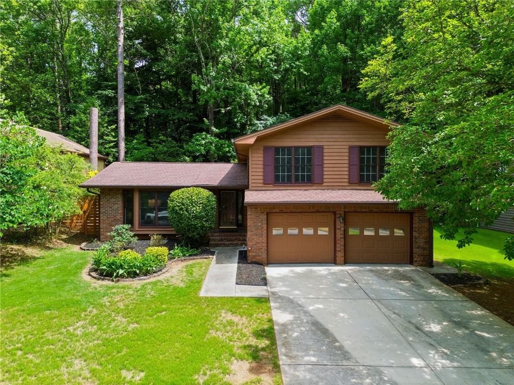 4 bedroom, 3 bathroom, 1,739 sq ft single family residence sold at 1170 Trailmore Drive, Roswell, GA 30076