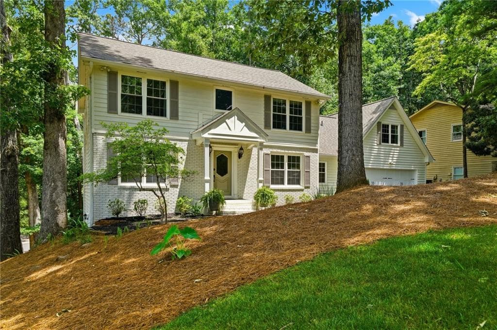 5 bedroom, 3 bathroom, 2,735 sq ft single family residence sold at 765 Lake Top Way, Roswell, GA 30076