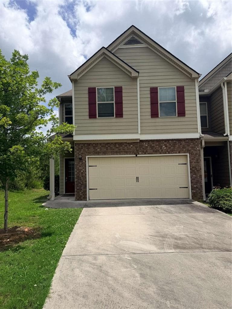 3 bedroom, 3 bathroom, 2,100 sq ft townhouse for sale at 7893 Rock Rose Lane, Fairburn, GA 30213