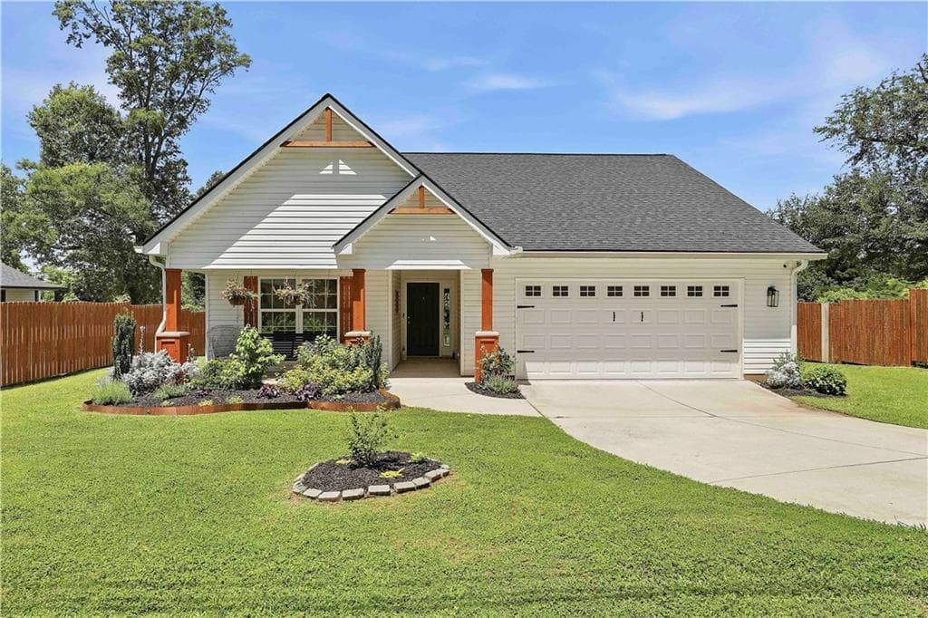 3 bedroom, 2 bathroom, 1,525 sq ft single family residence sold at 16 Watson Drive, Newnan, GA 30263