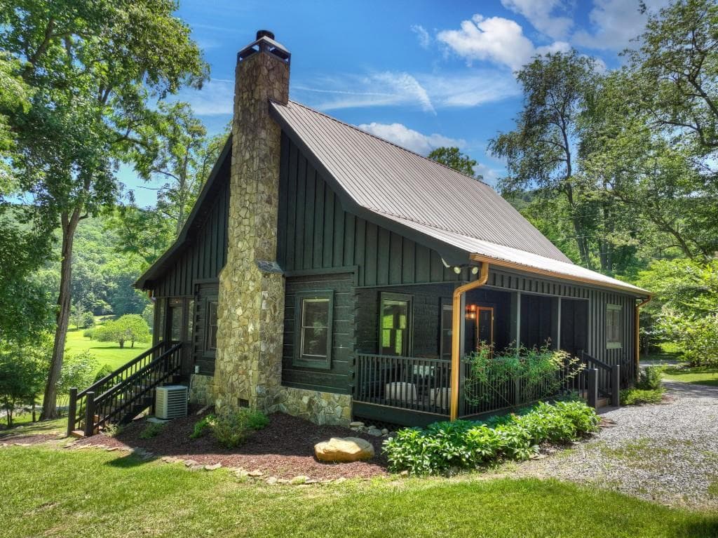 2 bedroom, 2 bathroom, 1,140 sq ft single family residence sold at 2628 Big Creek Road, Cherry Log, GA 30522