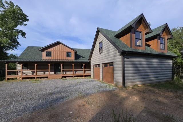 5 bedroom, 4 bathroom, 2,350 sq ft single family residence for sale at 95 Ridgeline Lane, Mineral Bluff, GA 30559