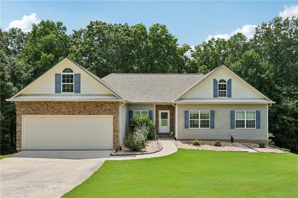 5 bedroom, 3 bathroom, 3,574 sq ft single family residence for sale at 3576 Phoenix Cove Drive, Gainesville, GA 30506