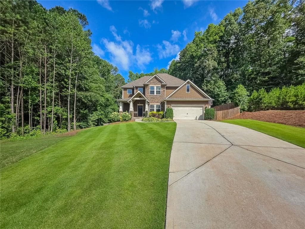 4 bedroom, 3 bathroom, 2,722 sq ft single family residence sold at 187 Amberhill Lane, Dallas, GA 30132