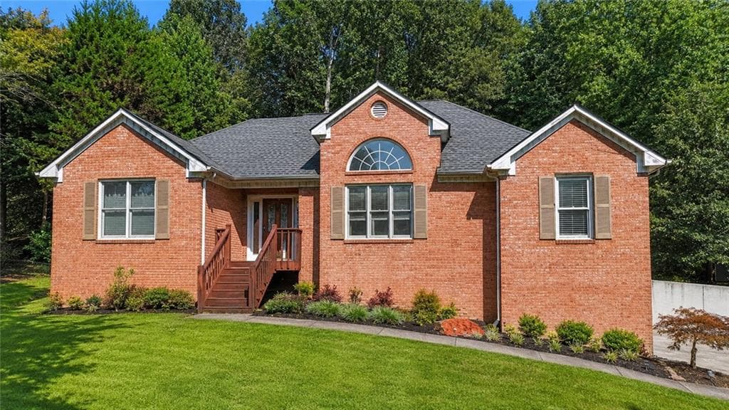 4 bedroom, 2 bathroom, 1,496 sq ft single family residence sold at 32 Country Meadow Way, Cartersville, GA 30121