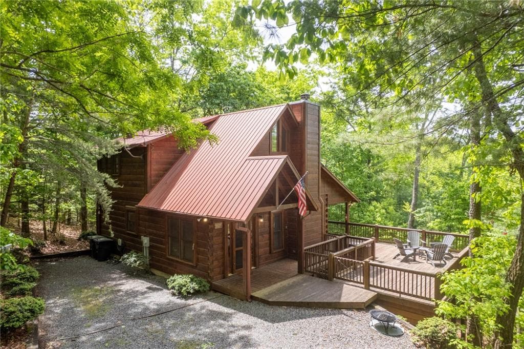 3 bedroom, 3 bathroom, 2,080 sq ft single family residence under contract at 305 Martin Crossing, Cherry Log, GA 30522