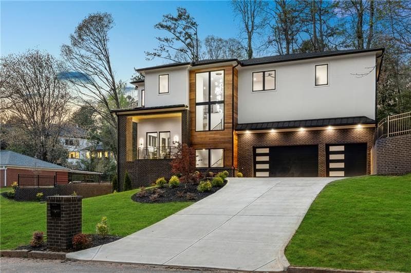 6 bedroom, 8 bathroom, 6,475 sq ft single family residence under contract at 626 Pauley Place, Sandy Springs, GA 30328