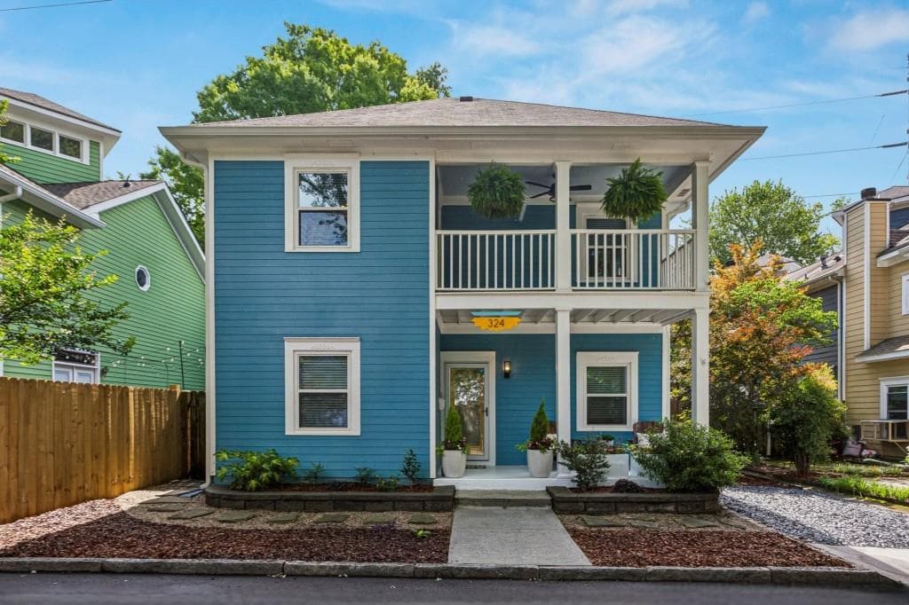 3 bedroom, 3 bathroom, 1,536 sq ft single family residence sold at 324 Harden Street, Atlanta, GA 30312