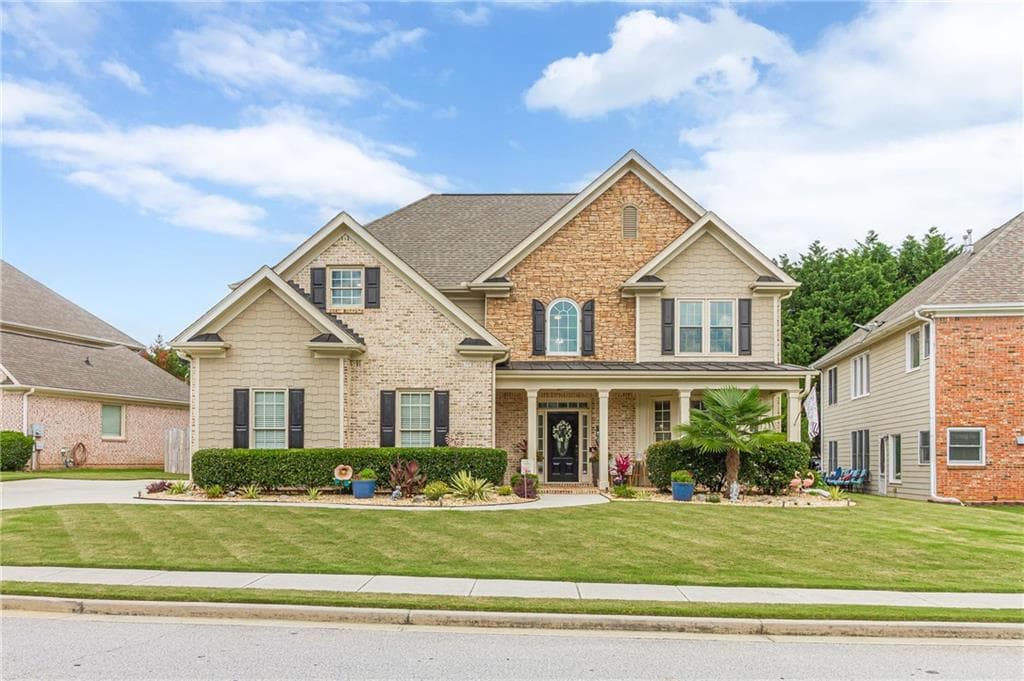 4 bedroom, 3 bathroom, 2,651 sq ft single family residence under contract at 714 Arbor Cove, Loganville, GA 30052