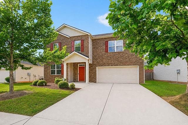 5 bedroom, 3 bathroom, 3,303 sq ft single family residence for sale at 637 Yazzie Place, Atlanta, GA 30349