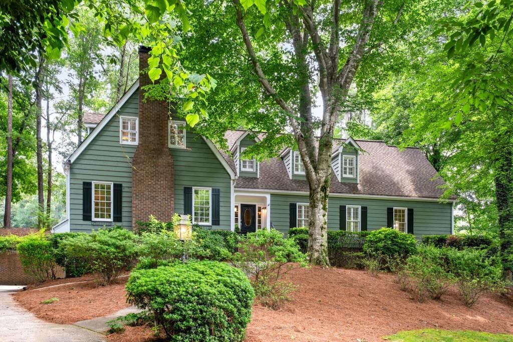 5 bedroom, 5 bathroom, 4,270 sq ft single family residence sold at 8950 Huntcliff Trace, Sandy Springs, GA 30350