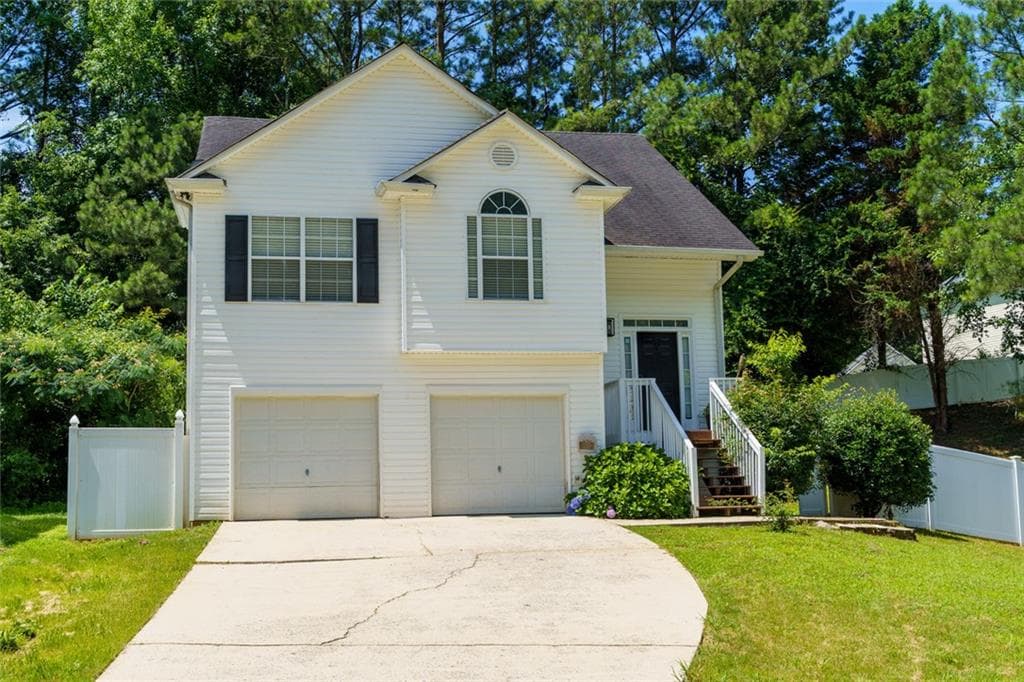 4 bedroom, 3 bathroom, 2,280 sq ft single family residence sold at 2706 Waymar Drive, Marietta, GA 30008