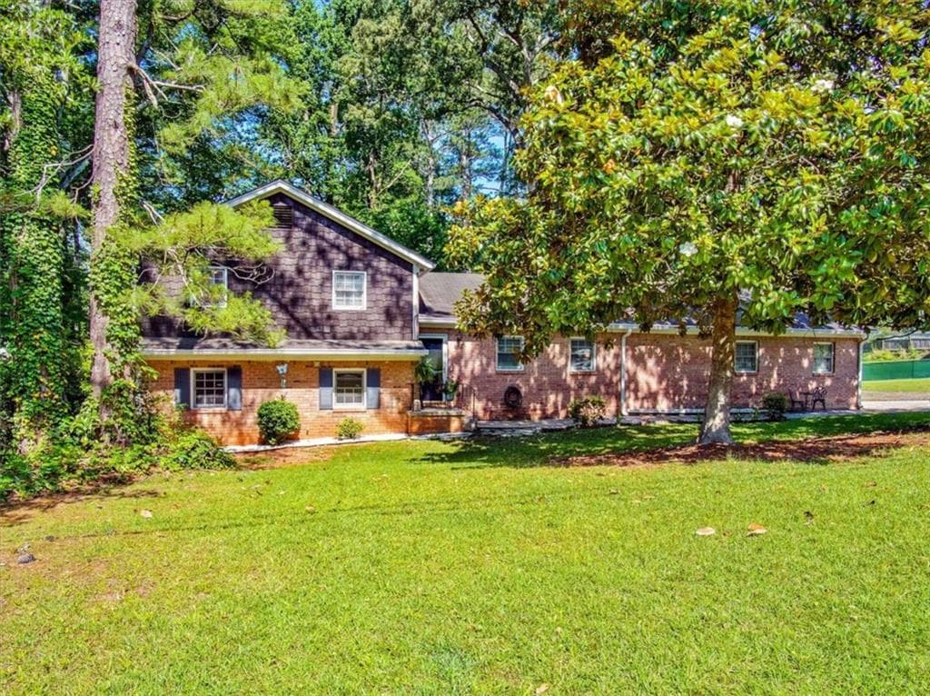 4 bedroom, 2 bathroom, 1,756 sq ft single family residence sold at 2853 Pendant Place, Decatur, GA 30034