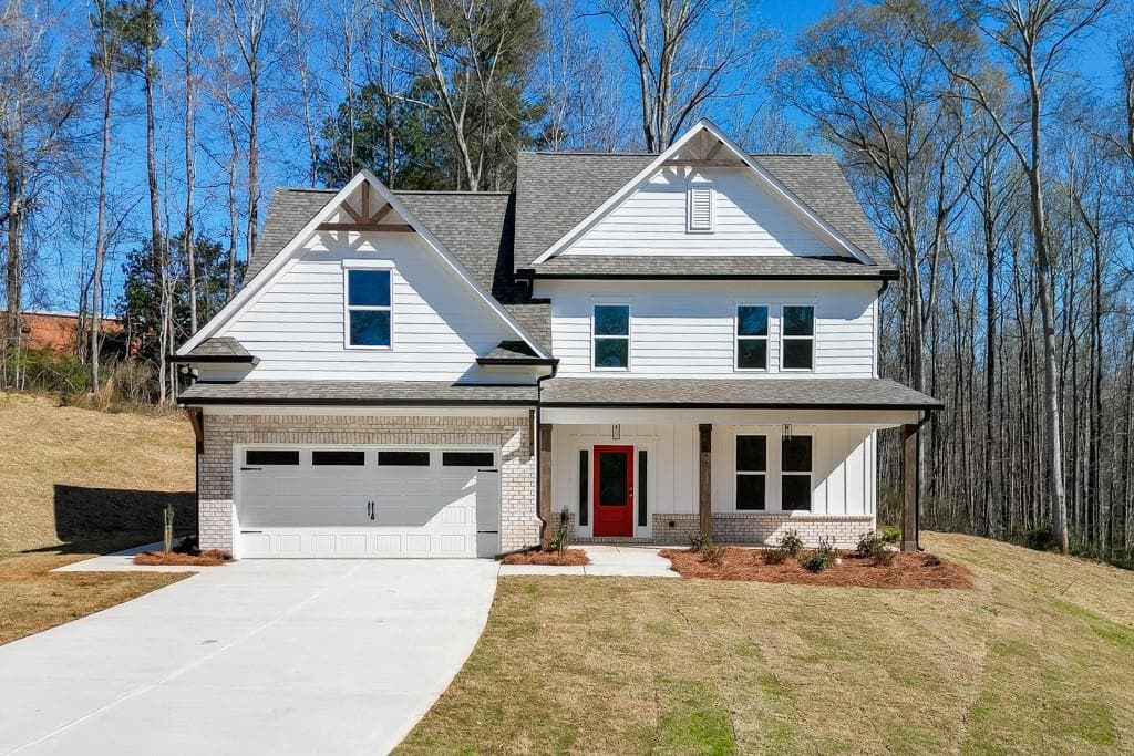 4 bedroom, 3 bathroom, 2,674 sq ft single family residence for sale at 979 Lakeview, Commerce, GA 30529