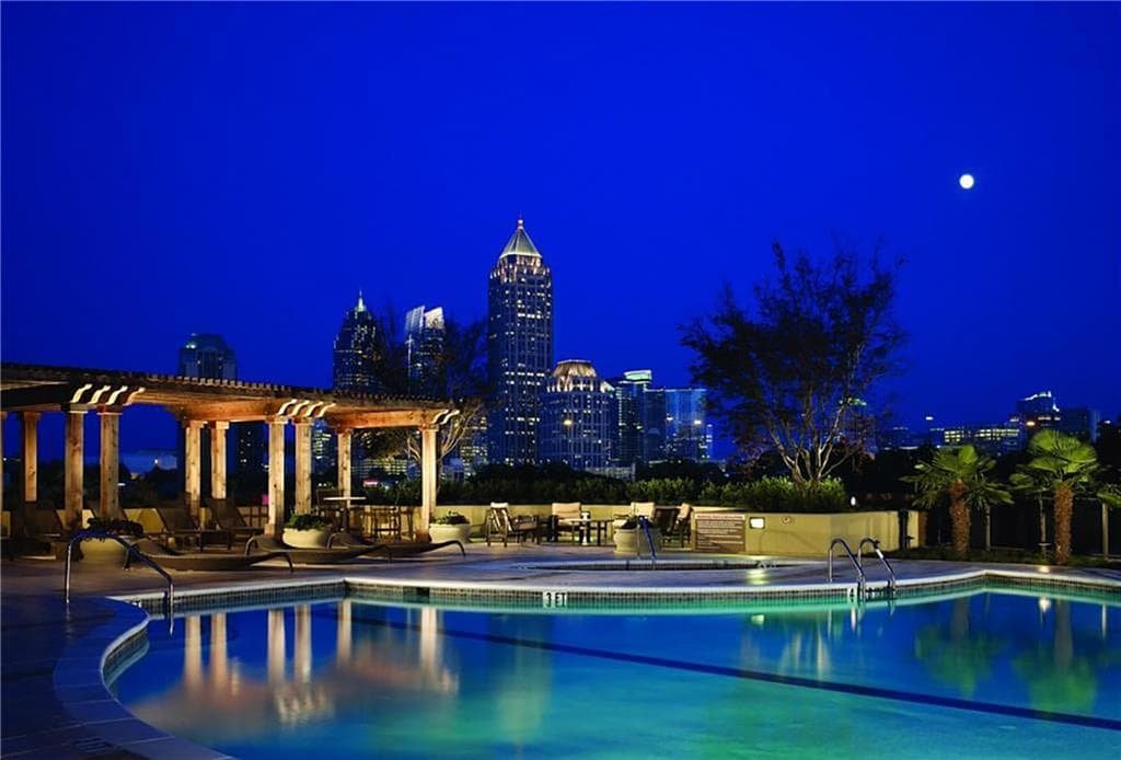 2 bedroom, 2 bathroom, 1,386 sq ft condominium sold at 270 17th Street 3606, Atlanta, GA 30363