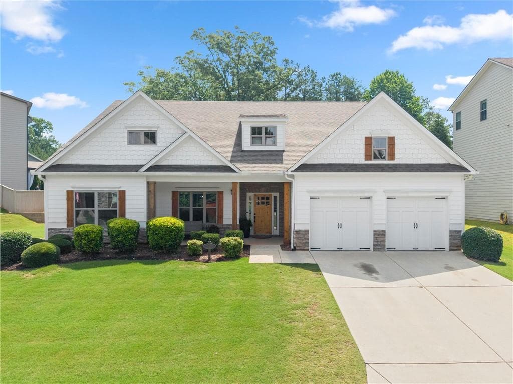 4 bedroom, 4 bathroom, 2,889 sq ft single family residence for sale at 31 Lake Sydney Drive, Dawsonville, GA 30534