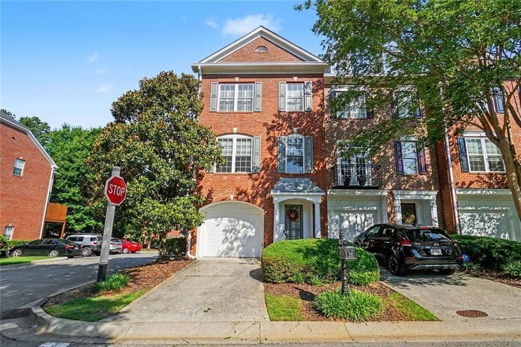 3 bedroom, 4 bathroom, 2,096 sq ft townhouse sold at 3001 Waters Edge Trail, Roswell, GA 30075