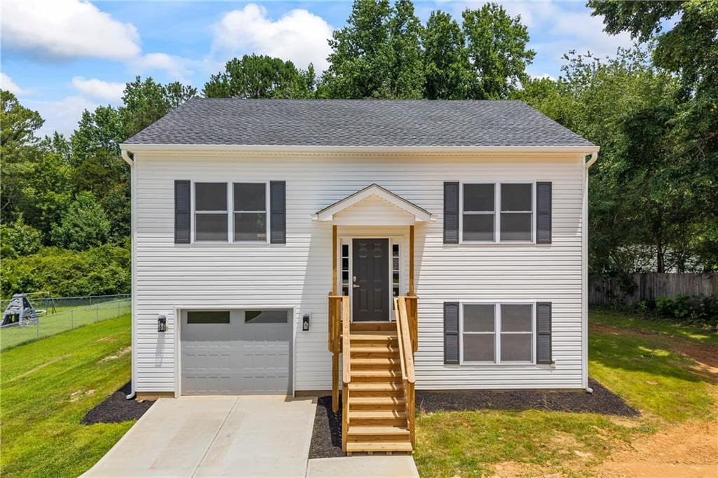 2 bedroom, 3 bathroom, 1,100 sq ft single family residence sold at 3850 Deaton Road, Flowery Branch, GA 30552
