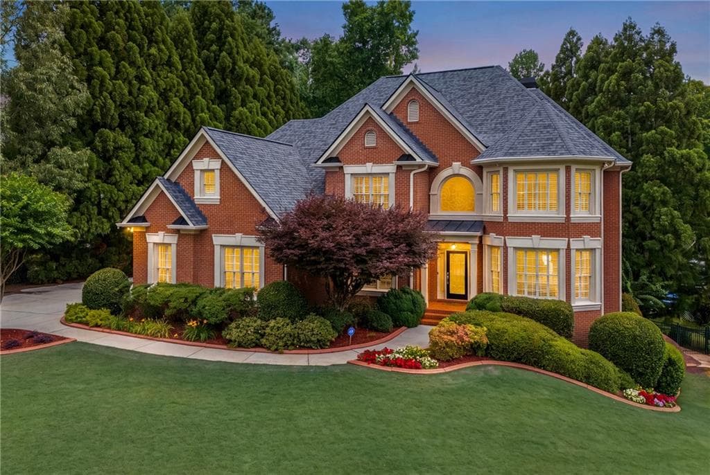 6 bedroom, 5 bathroom, 6,049 sq ft single family residence sold at 2359 Glenmore Lane, Snellville, GA 30078