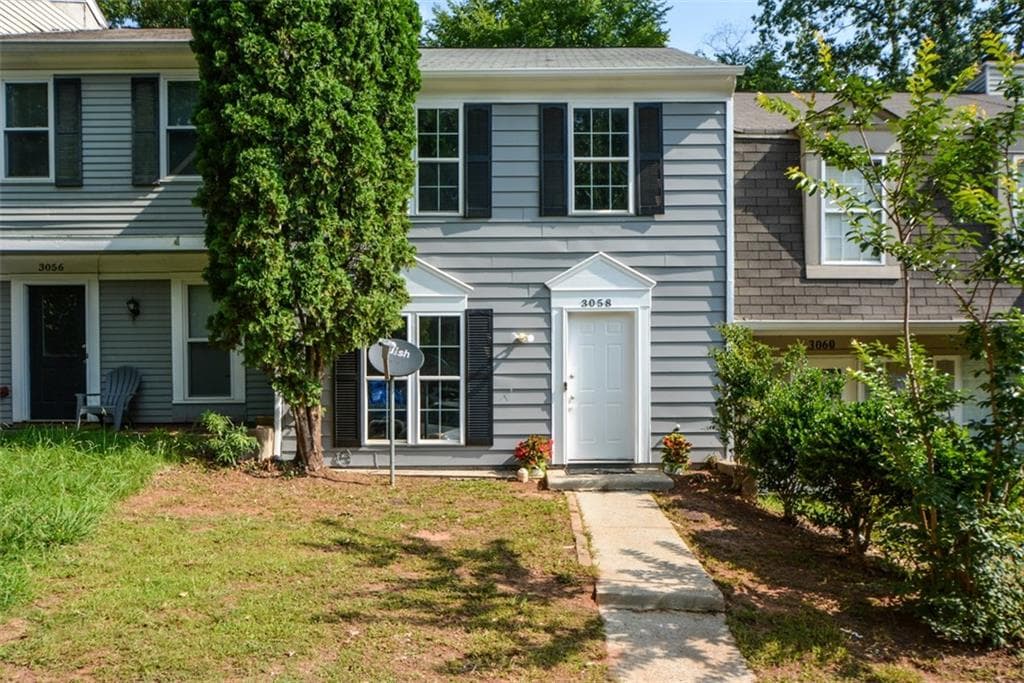 2 bedroom, 3 bathroom, 1,160 sq ft townhouse for sale at 3058 Revere Court, Atlanta, GA 30340