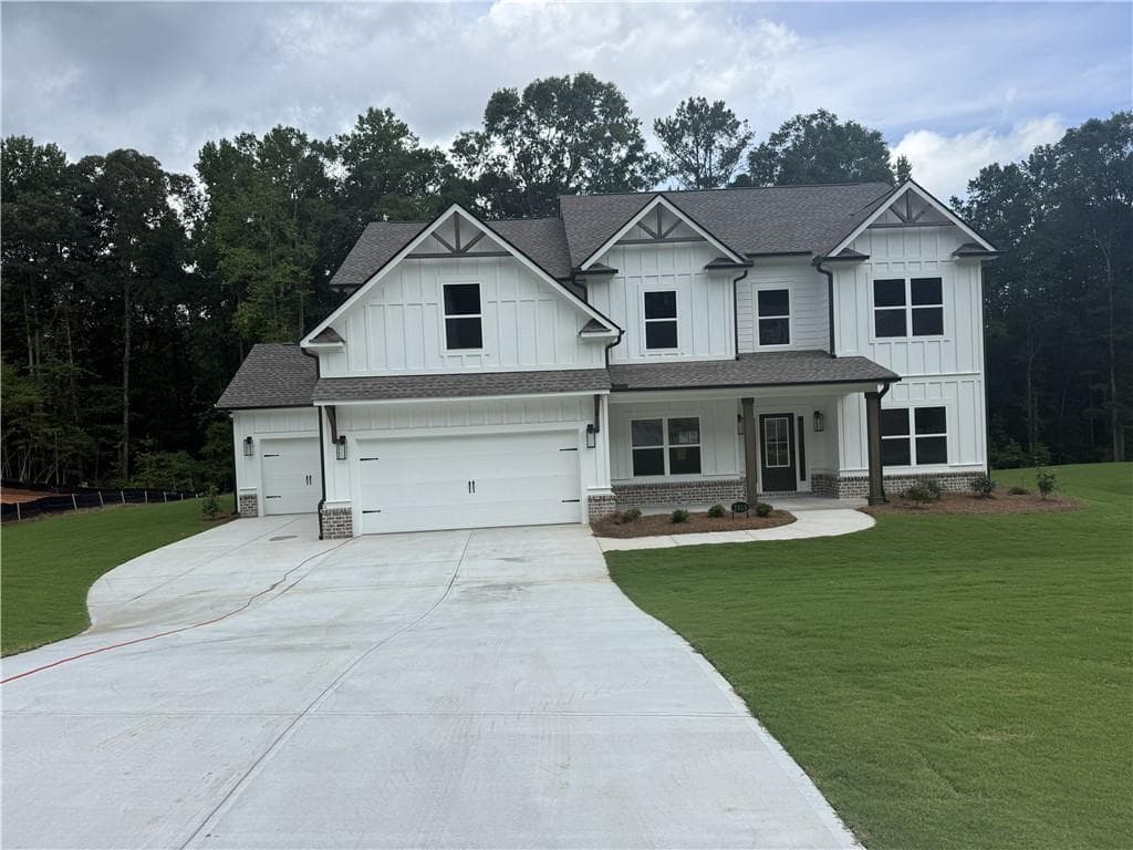 5 bedroom, 4 bathroom, 3,109 sq ft single family residence sold at 1315 BIRCH Way, Loganville, GA 30052