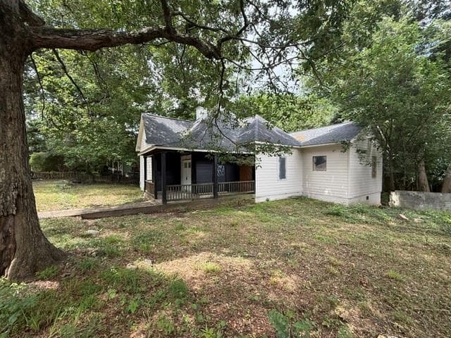 3 bedroom, 2 bathroom single family residence sold at 1819 Lakewood Terrace, Atlanta, GA 30315