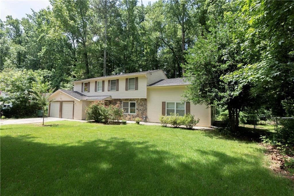 4 bedroom, 3 bathroom, 2,500 sq ft single family residence sold at 6384 Boyett Drive, Norcross, GA 30093